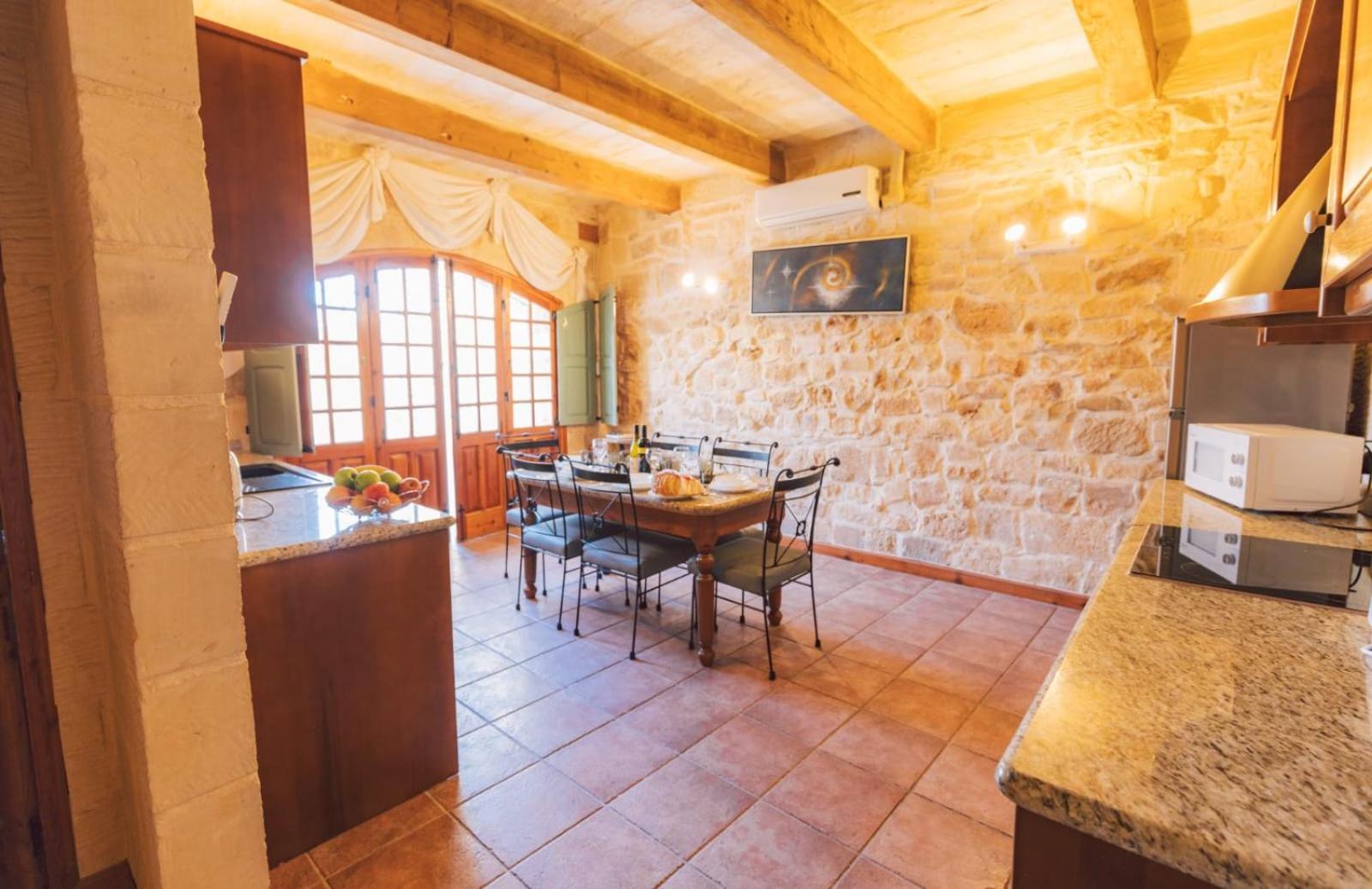 Strawberry Hills Villa Zejtun